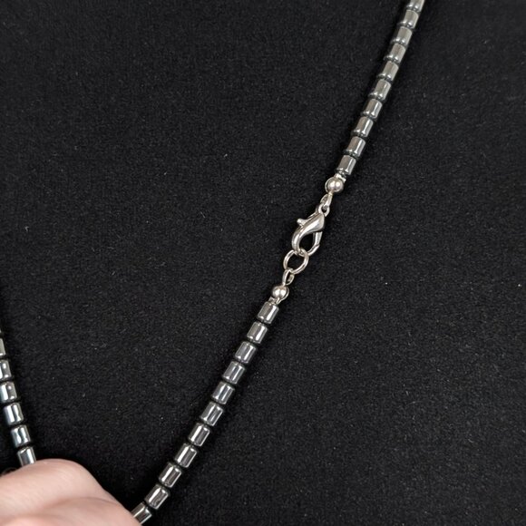 Hematite & Pink Quartz Chip Beaded Necklace - Picture 4 of 5